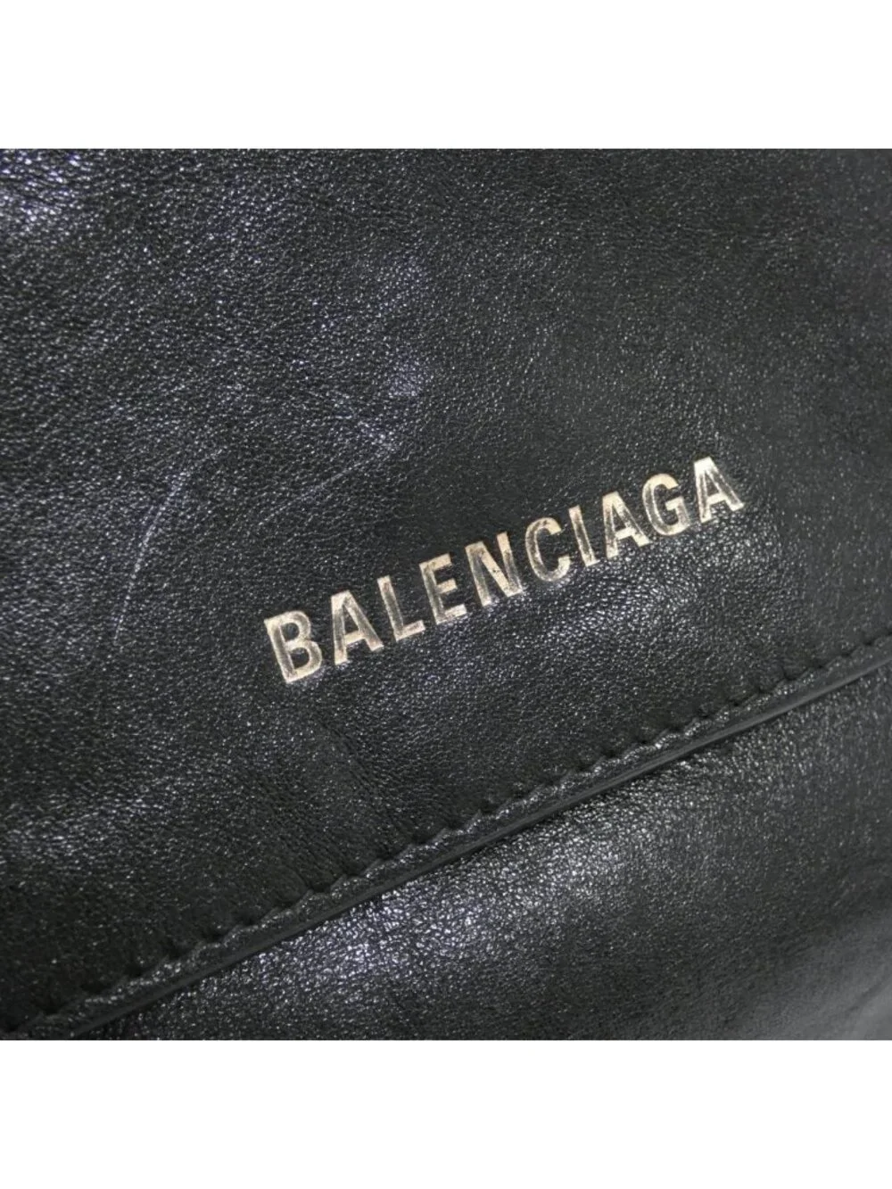 Balenciaga Grunge Shoulder Bag - Picture 4 of 8